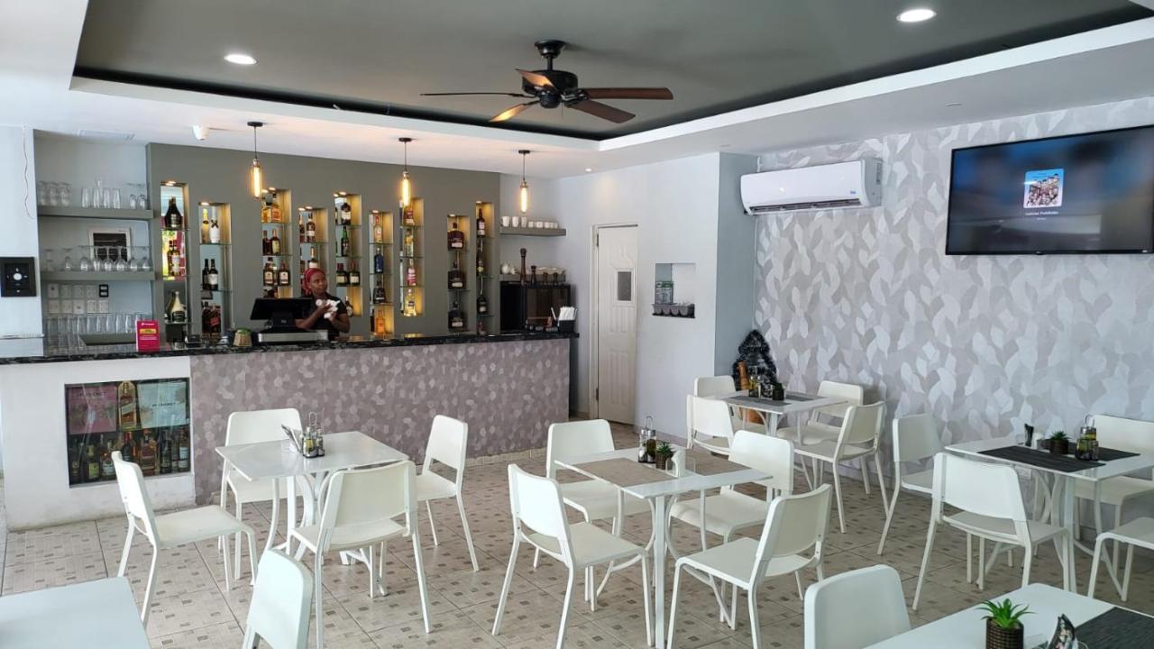 Plaza Coral Hotel